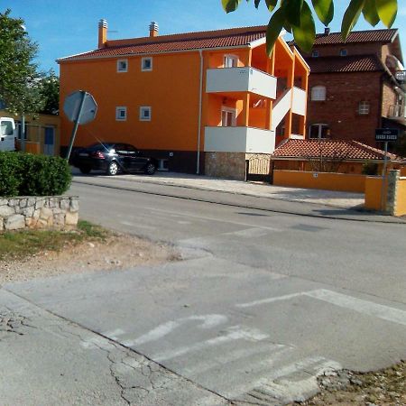 Apartments Batarilo Biograd Na Moru Zewnętrze zdjęcie