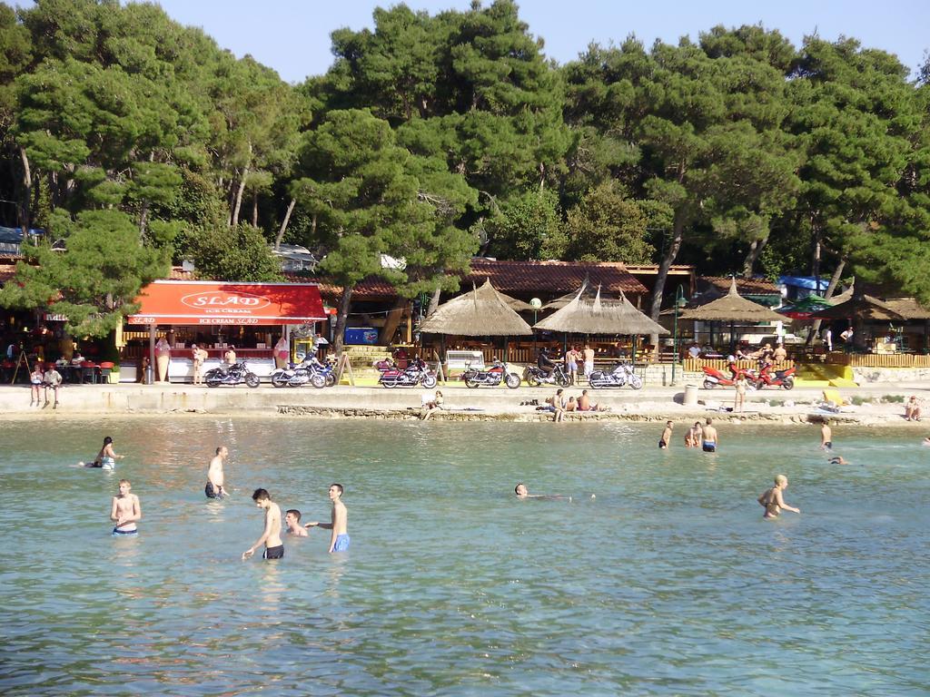 Apartments Batarilo Biograd Na Moru Zewnętrze zdjęcie