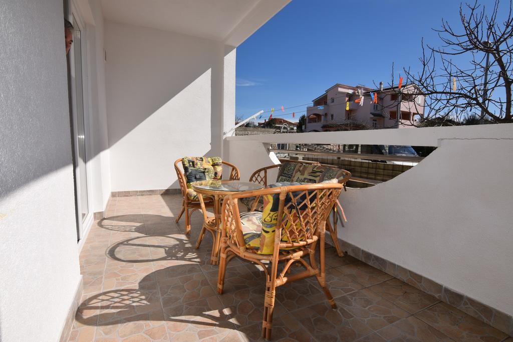 Apartments Batarilo Biograd Na Moru Zewnętrze zdjęcie