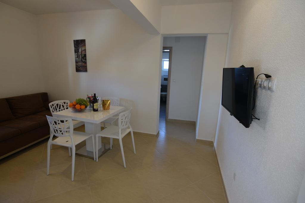 Apartments Batarilo Biograd Na Moru Zewnętrze zdjęcie