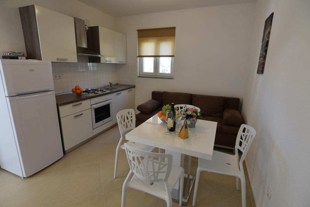 Apartments Batarilo Biograd Na Moru Zewnętrze zdjęcie